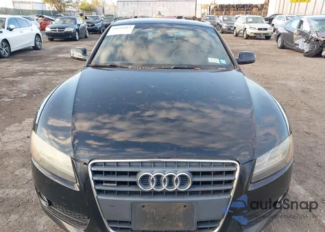 2010 Audi A5 2.0T Premium z USA, uszkodzony, nr VIN WAULFAFR2AA002199